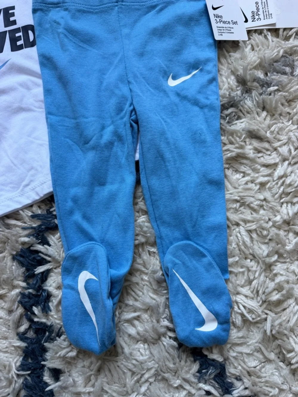 Nike Baby Size 9M 2 Piece Outfit. - Picture 3 of 3